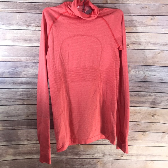 lululemon athletica Tops - Lululemon turtle neck full sleeve top
